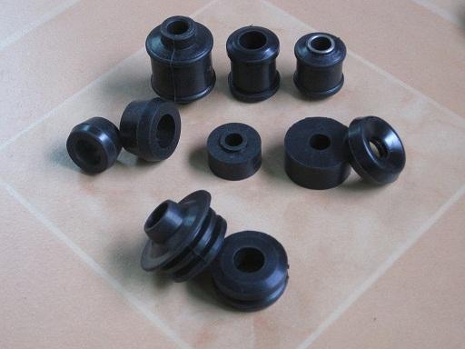 減震器制造痛點攻克，迪瓦橡膠隔離劑實現(xiàn)千次連續(xù)脫模